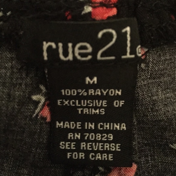 Dressy shorts - Picture 3 of 3