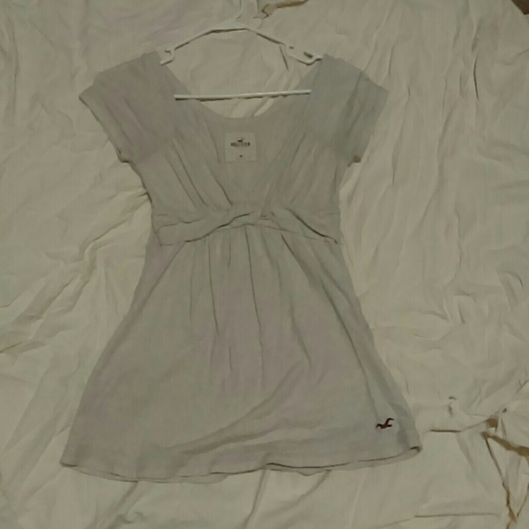 Flowy hollister shirt