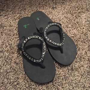 Sanuk flip flops
