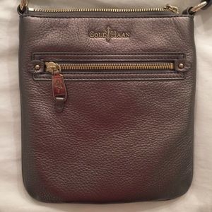 Cole Hahn silver metallic cross body
