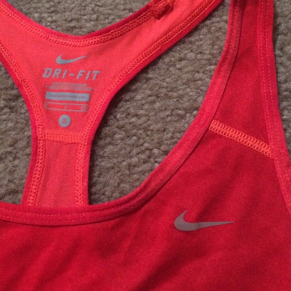 Nike Racerback Tank - Picture 4 of 4