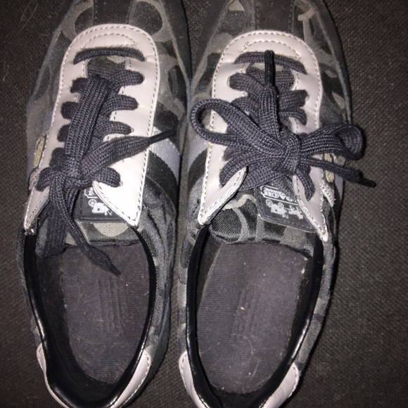 🚫SOLD🚫 Coach Sneakers size 6 1/2 - Picture 2 of 2