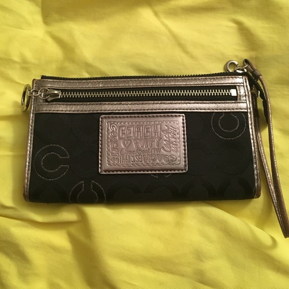 Coach Poppy Wallet/Wristlet