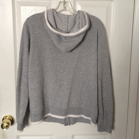 Gray jacket - Picture 2 of 3
