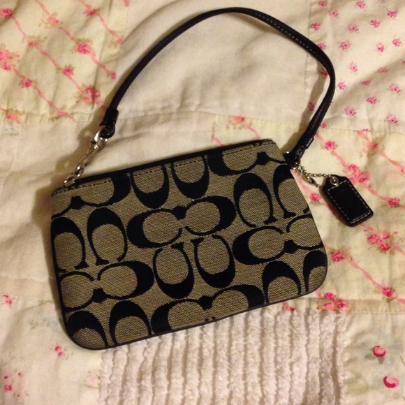 Wristlet