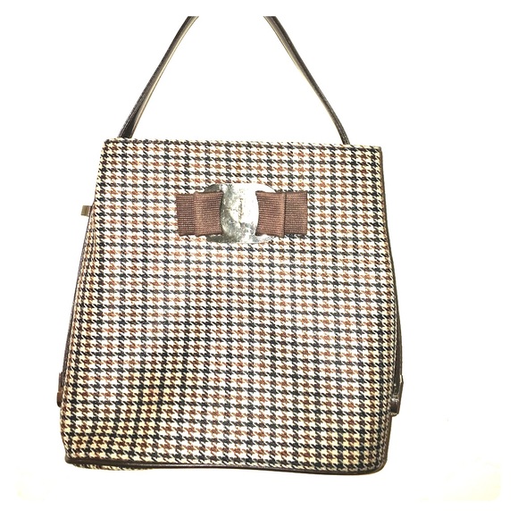 LAST CHANCE DELETING 4/13 Ferragamo Purse!