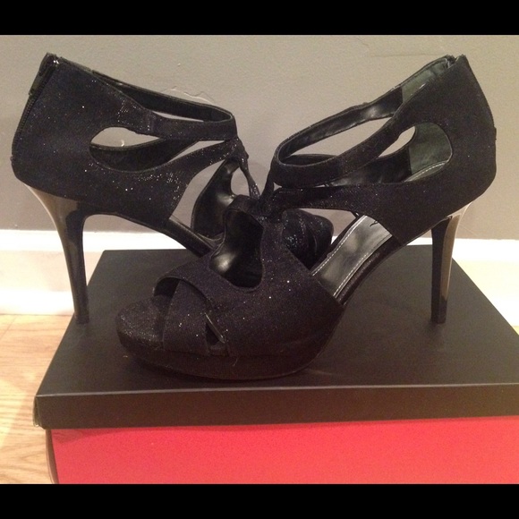 Black heels size 11