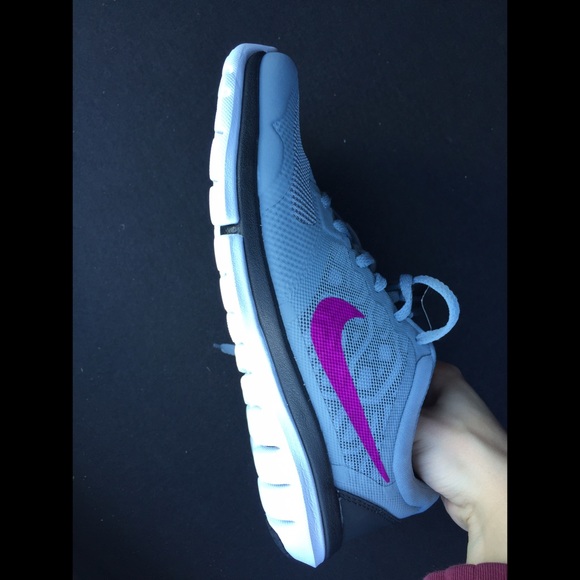 Nike Flex Gray & Purple Shoes