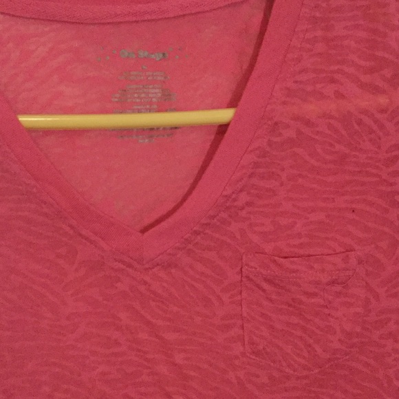 On Stage Sheer Pink Animal Print Burnout Tee. Med - Picture 2 of 3