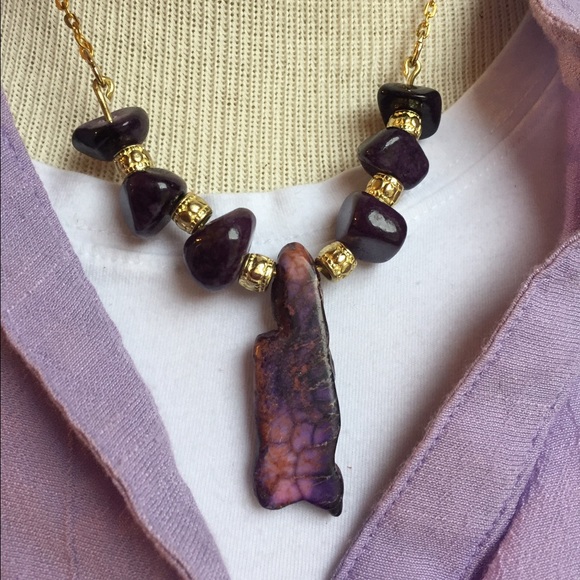 Necklace and earring set - Picture 3 of 4