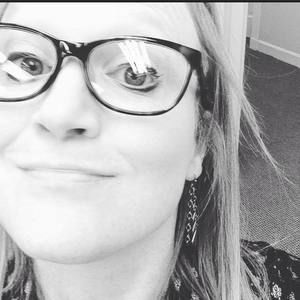 Meet your Posher, Dana