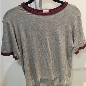 BRANDY MELVILLE RINGER TEE (grey w/ red)