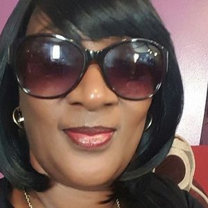 Meet your Posher, Beverly