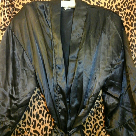 SATIN ROBE - Picture 2 of 4