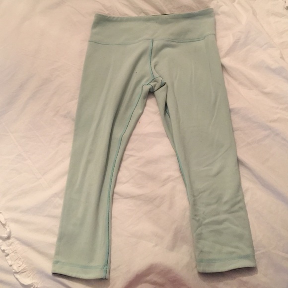 Reversible lululemon crops