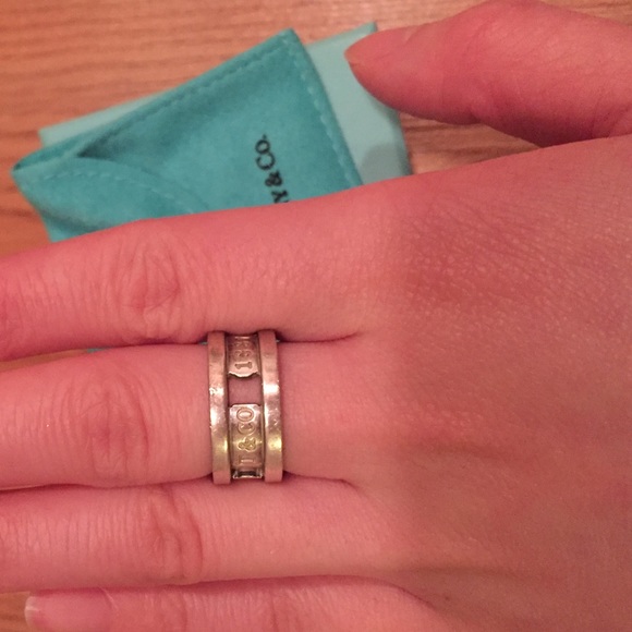 Tiffany & co ring - Picture 2 of 3