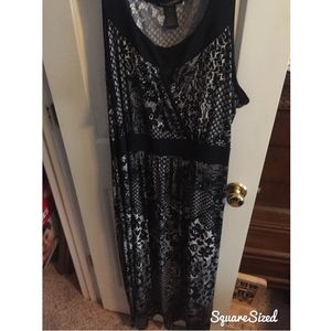 Plus size black lace pattern maxi dress