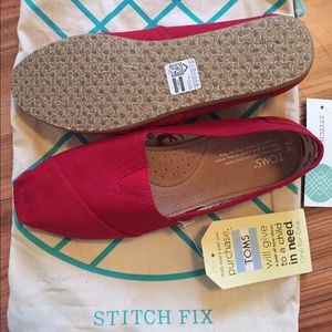 TOMS - Red Canvas Women's Classics