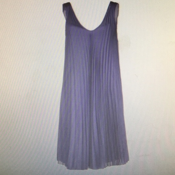 Gorgeous brand new pleated dress - Picture 4 of 4