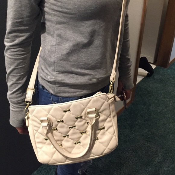 Betsy Johnson purse - Picture 4 of 4