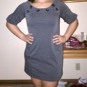Gray Short-Sleeved Dress with Buttons