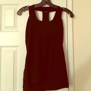 Lululemon workout tank size 4