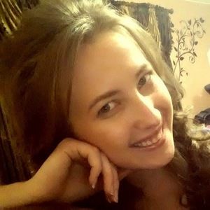 Meet your Posher, Yuliya