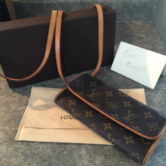 Authentic Louis Vuitton Twin Pochette
