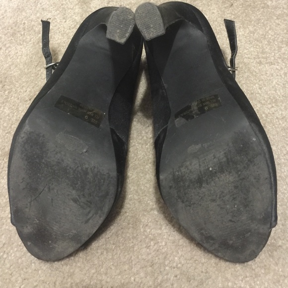 Charlotte Russe size 9 Pumps - Picture 4 of 4