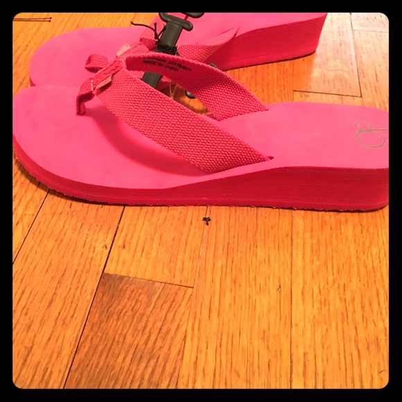 XL (11/12) women's flip flop wedges