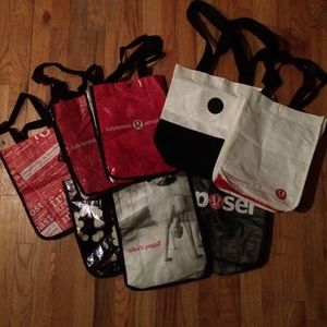 Eight Lululemon small reusable bags