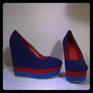 Retro blue wedges
