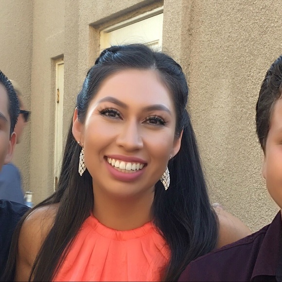 Meet your Posher, Cindy - Picture 1 of 1