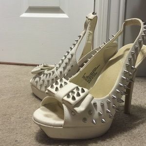 White spike size 9 Charlotte Russe
