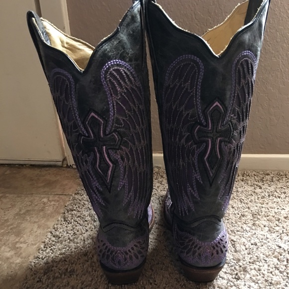 Corral boots - Picture 2 of 3
