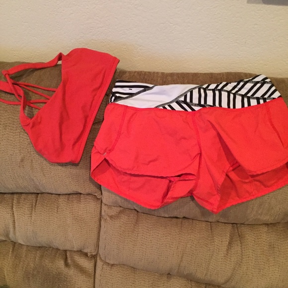 Lululemon matching speed shorts and free to be bra
