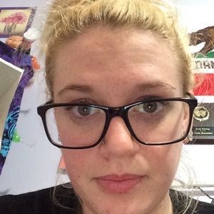 Meet your Posher, Cayla