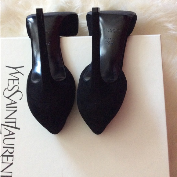 SAINT LAURENT
Paris 105 D'orsay Escarpin Suede - Picture 2 of 4