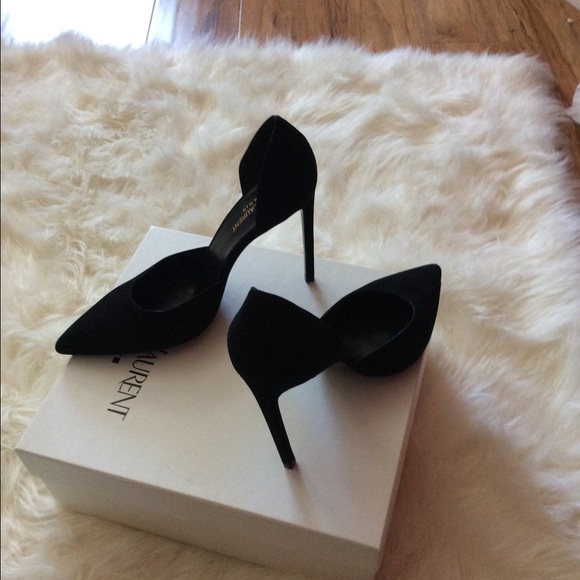 SAINT LAURENT
Paris 105 D'orsay Escarpin Suede - Picture 3 of 4