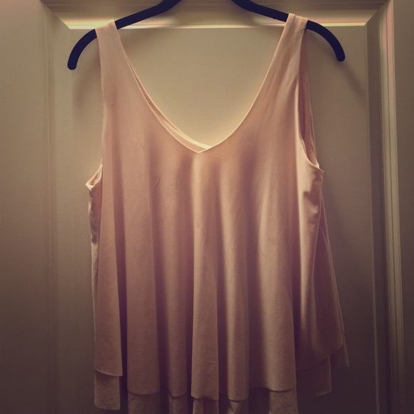Blush colored double layer tank from express