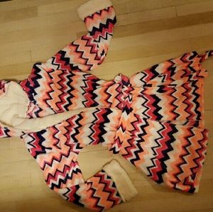 Chevron robe