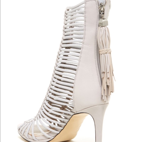 BCBG PARIS  Ledder High Heel Bootie Light Grey - Picture 3 of 4