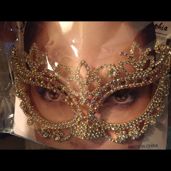 Masquerade mask