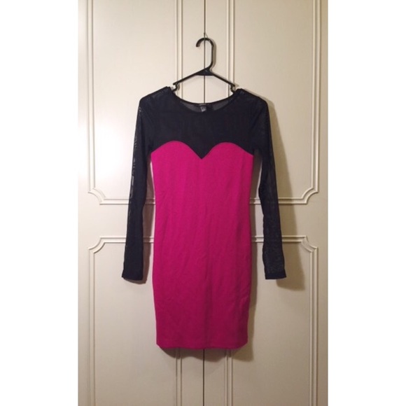 NWT Long Sleeve Mesh Paneled Pink Bodycon Dress - Picture 3 of 4