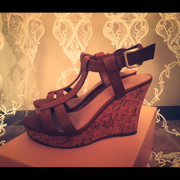 Charles by CHARLES DAVID wedges