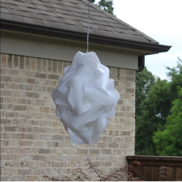Oval white puzzle light - Picture 1 of 2