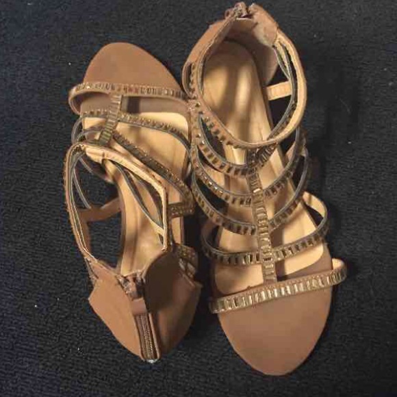 Tan/Gold Sandals!