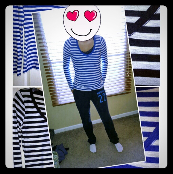 Hollister V-Neck Long Sleeve Tees