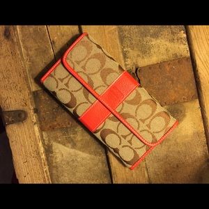 Brand new extra spacious COACH wallet