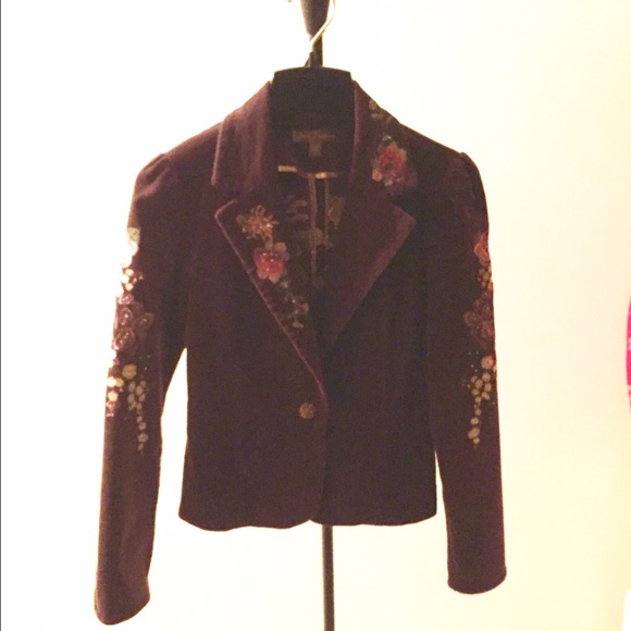 Jacket - Picture 1 of 4